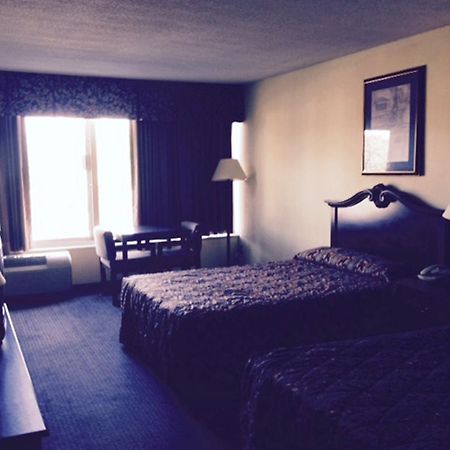 Wynnwood Plaza Hotel - Newport News Dış mekan fotoğraf