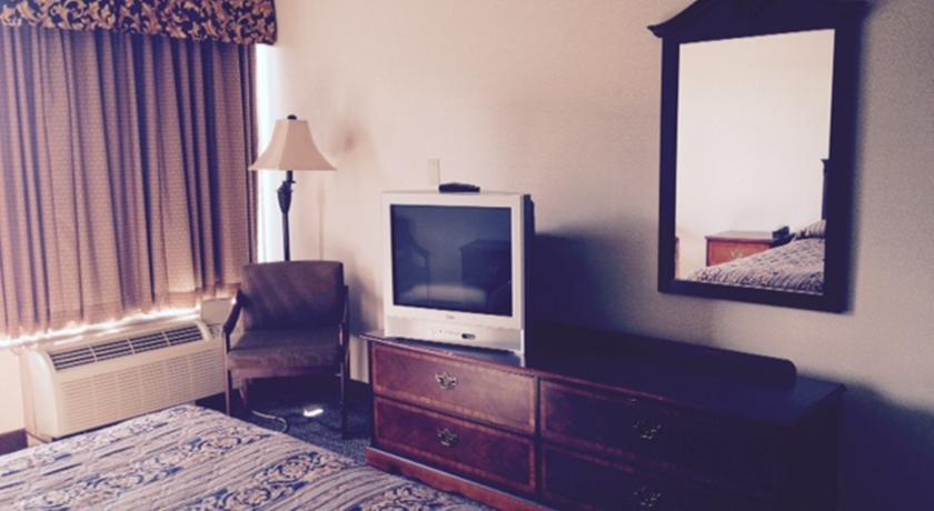 Wynnwood Plaza Hotel - Newport News Dış mekan fotoğraf