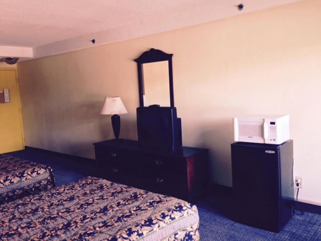 Wynnwood Plaza Hotel - Newport News Dış mekan fotoğraf